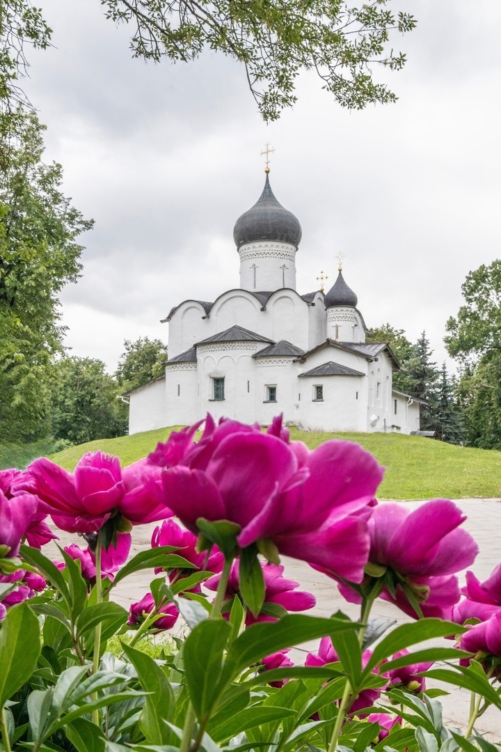 Храм Василия на Горке